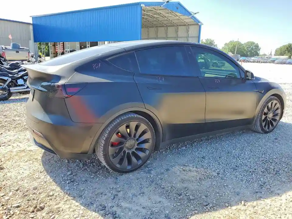 5YJYGDEF8MF299585 2021 TESLA MODEL Y-2