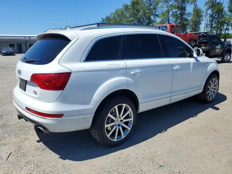 WA1LGAFEXFD001587 2015 AUDI Q7-2