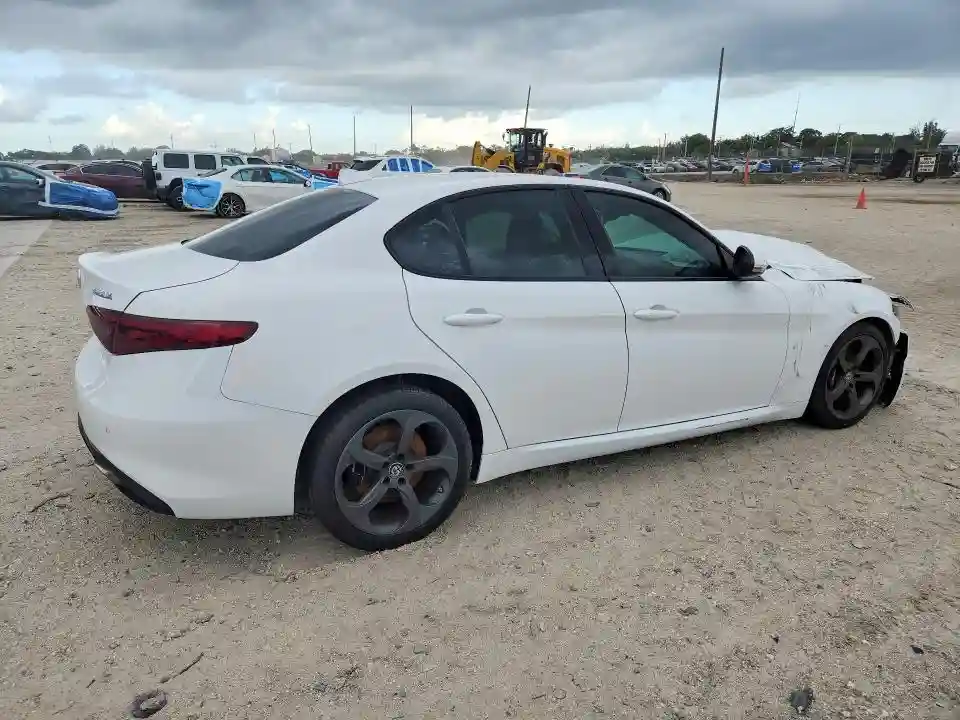 ZARFAEBN3H7535619 2017 ALFA ROMEO GIULIA-2