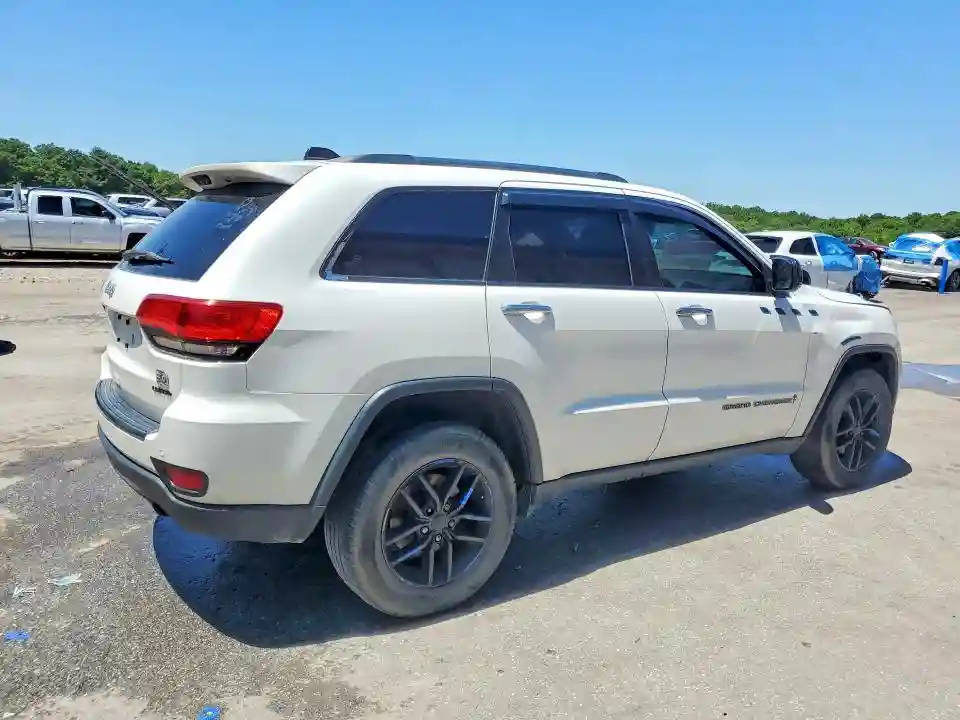 1C4RJFBG3JC236532 2018 JEEP CHEROKEE-2