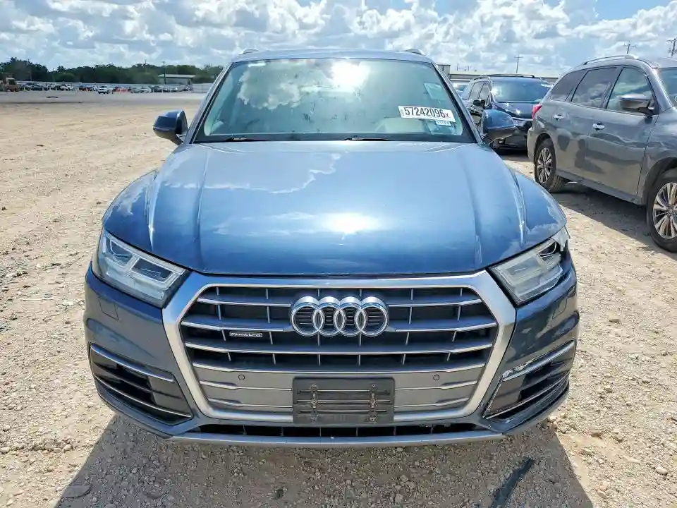 WA1BNAFY6J2070146 2018 AUDI Q5-4