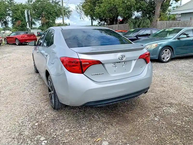 2T1BURHE3HC782152 2017 TOYOTA COROLLA-2
