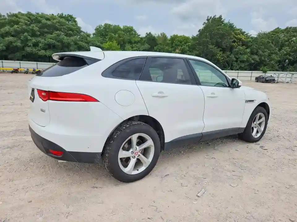 SADCJ2BN0HA095278 2017 JAGUAR F-PACE-2