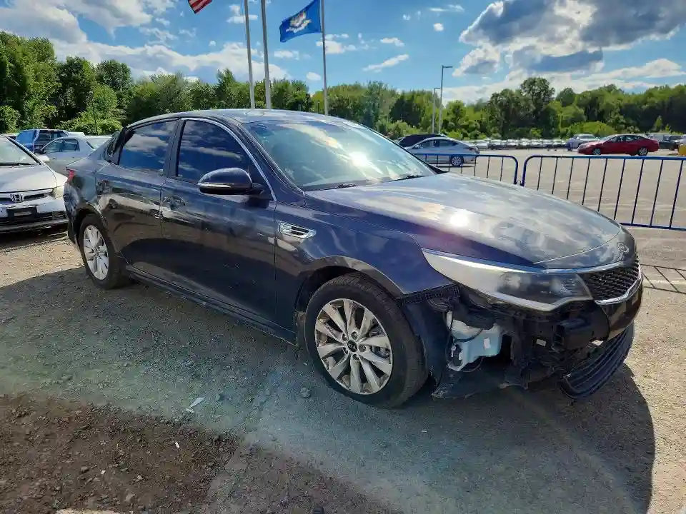 5XXGT4L37HG123792 2017 KIA OPTIMA-3