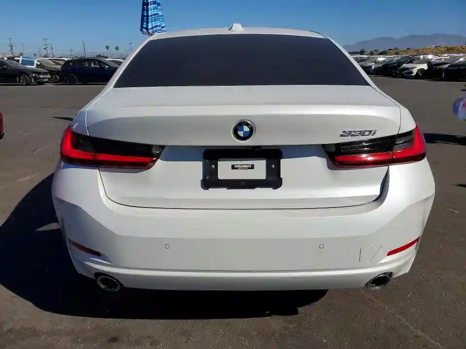 3MW69FF03P8D23739 2023 BMW 3 SERIES-5