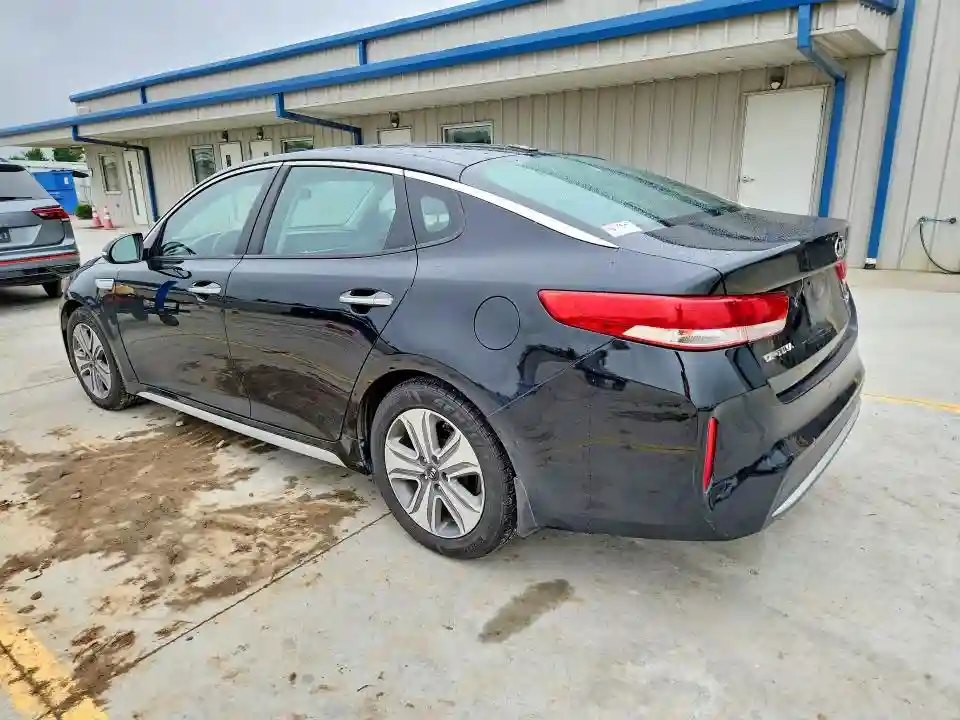 KNAGU4LE4H5010026 2017 KIA OPTIMA-1