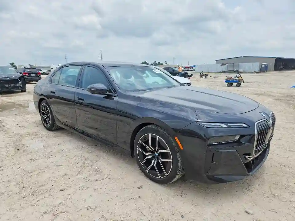 WBA23EH00PCM21708 2023 BMW 7 SERIES-3
