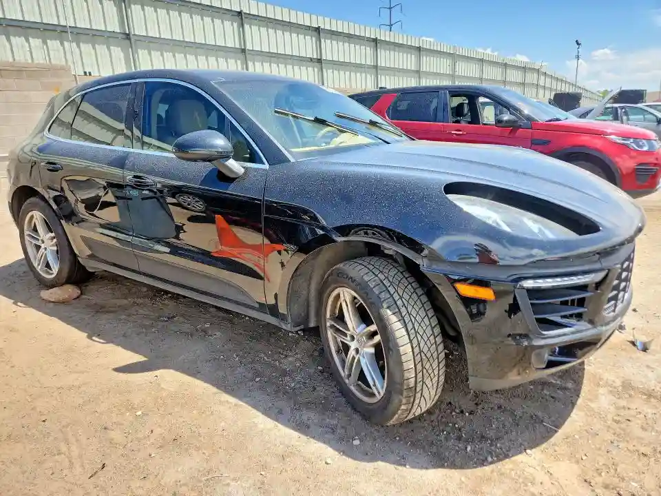 WP1AB2A54GLB52973 2016 PORSCHE MACAN-3