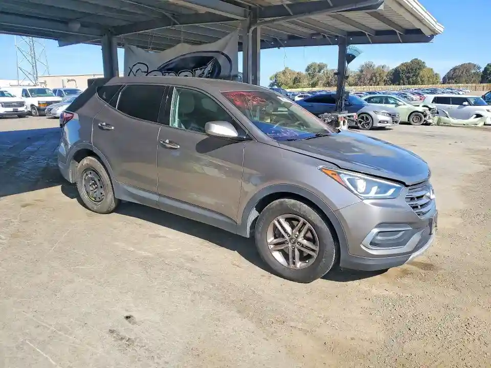 5XYZT3LB3JG570065 2018 HYUNDAI SANTA FE-3