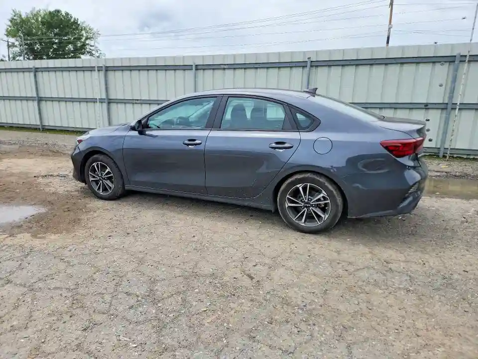 3KPF24AD8PE552604 2023 KIA FORTE-1