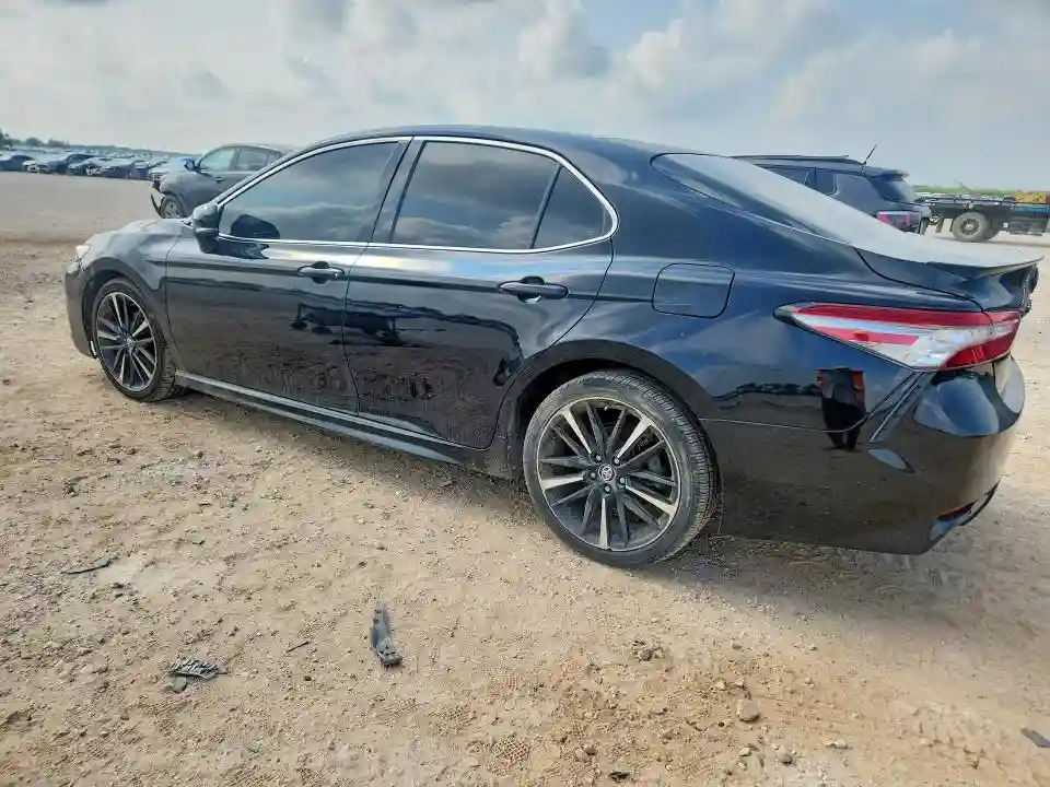 4T1B61HK5JU542901 2018 TOYOTA CAMRY-1