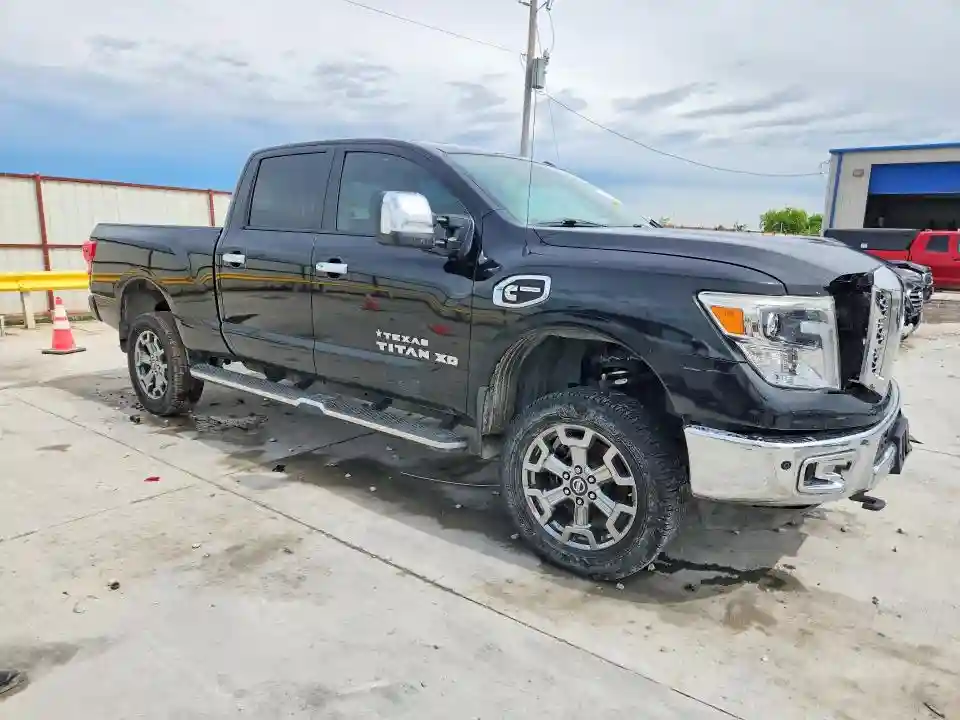 1N6BA1F49HN564814 2017 NISSAN TITAN-3