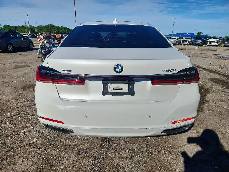 WBA7U2C02MCF93326 2021 BMW 7 SERIES-5