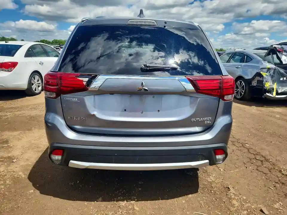 JA4AD3A32HZ070846 2017 MITSUBISHI OUTLANDER-5