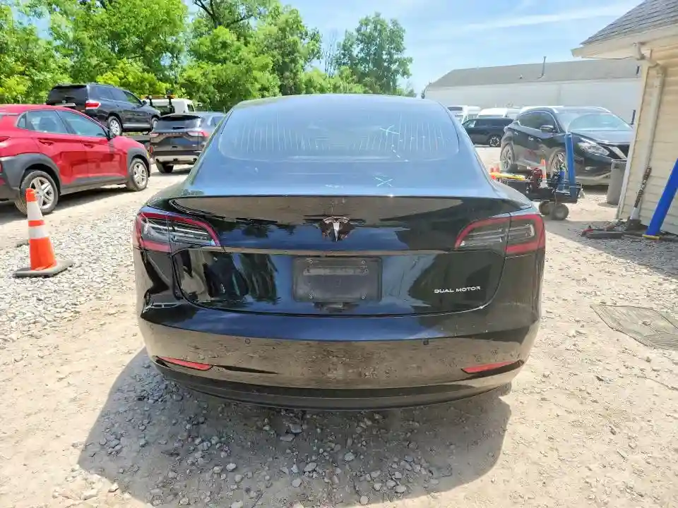 5YJ3E1EB3LF639025 2020 TESLA MODEL 3-5