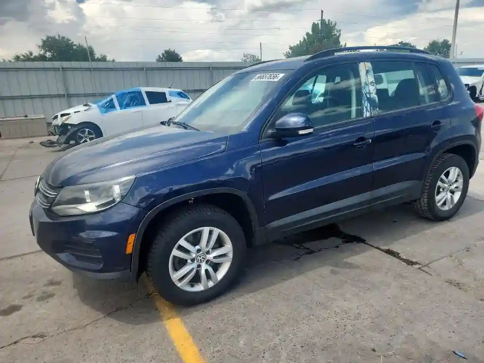 WVGAV7AX9GW514829 2016 VOLKSWAGEN TIGUAN-0