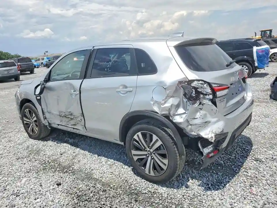 JA4ARUAU8TU009829 2026 MITSUBISHI OUTLANDER-1