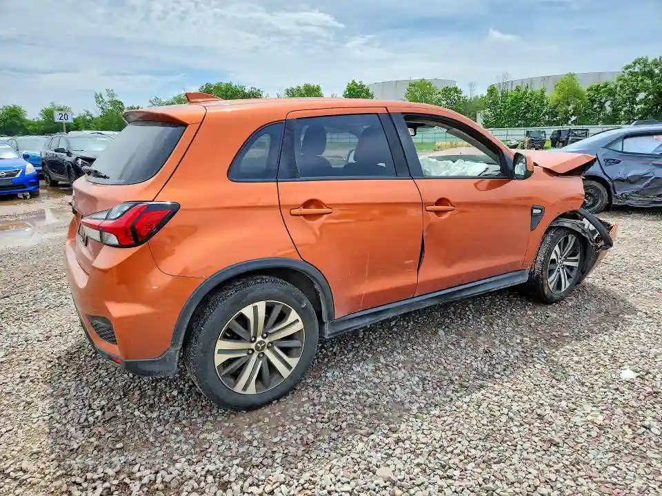 JA4ARUAU0MU004805 2021 MITSUBISHI OUTLANDER-2