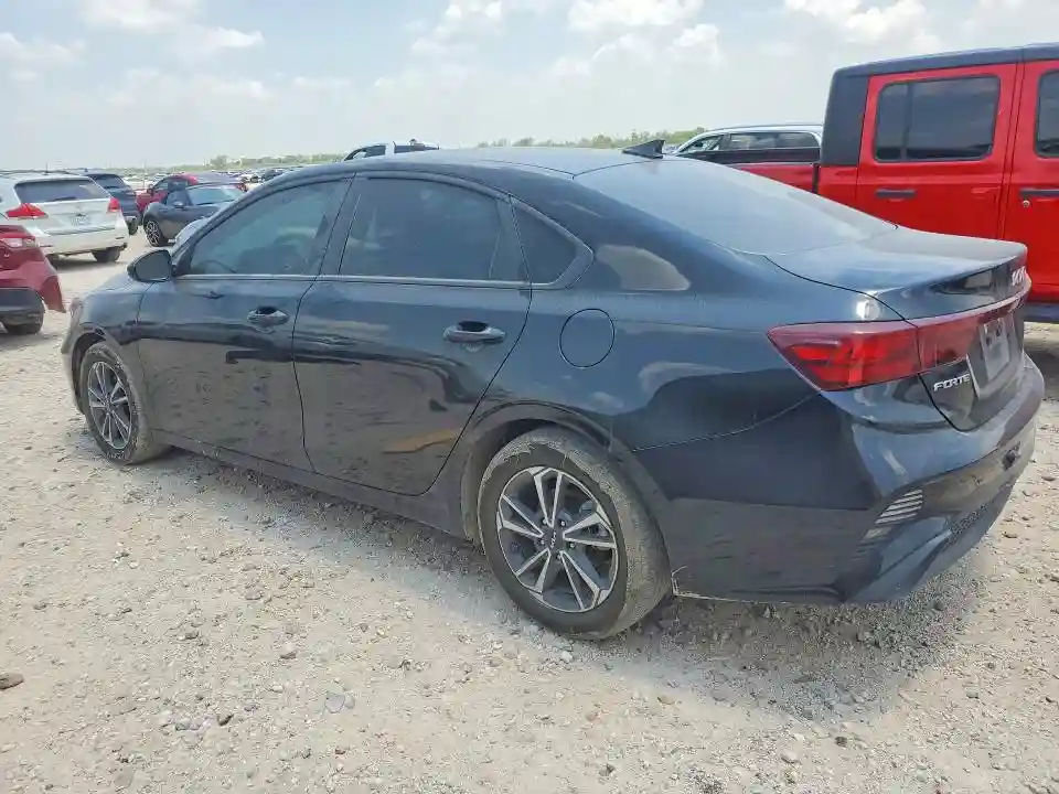 3KPF24AD0RE837672 2024 KIA FORTE-1