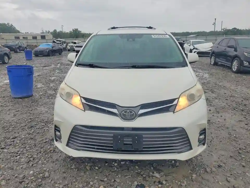 5TDYZ3DC8JS943458 2018 TOYOTA SIENNA-4