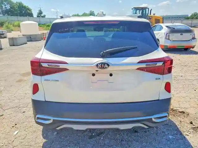 KNDERCAA4M7175370 2021 KIA SELTOS-5