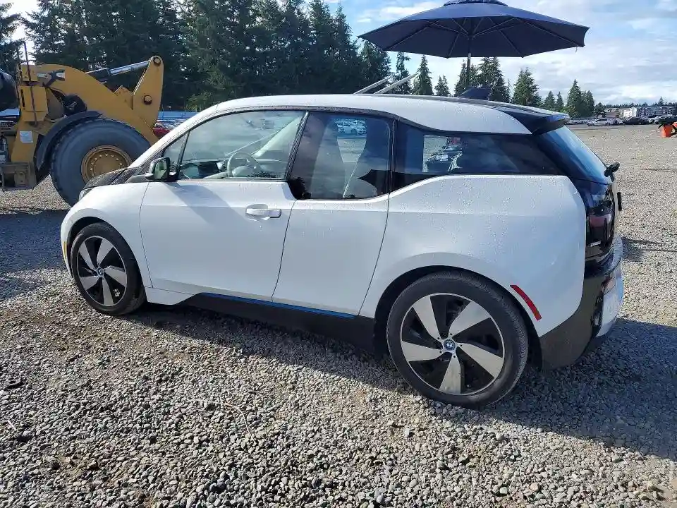 WBY1Z8C36HV890886 2017 BMW I SERIES-1