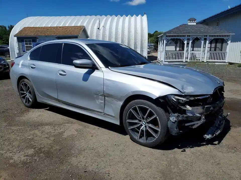 WBA5R7C59KAJ83906 2019 BMW 3 SERIES-3