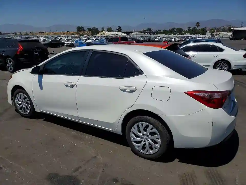 5YFBURHE6KP895813 2019 TOYOTA COROLLA-1