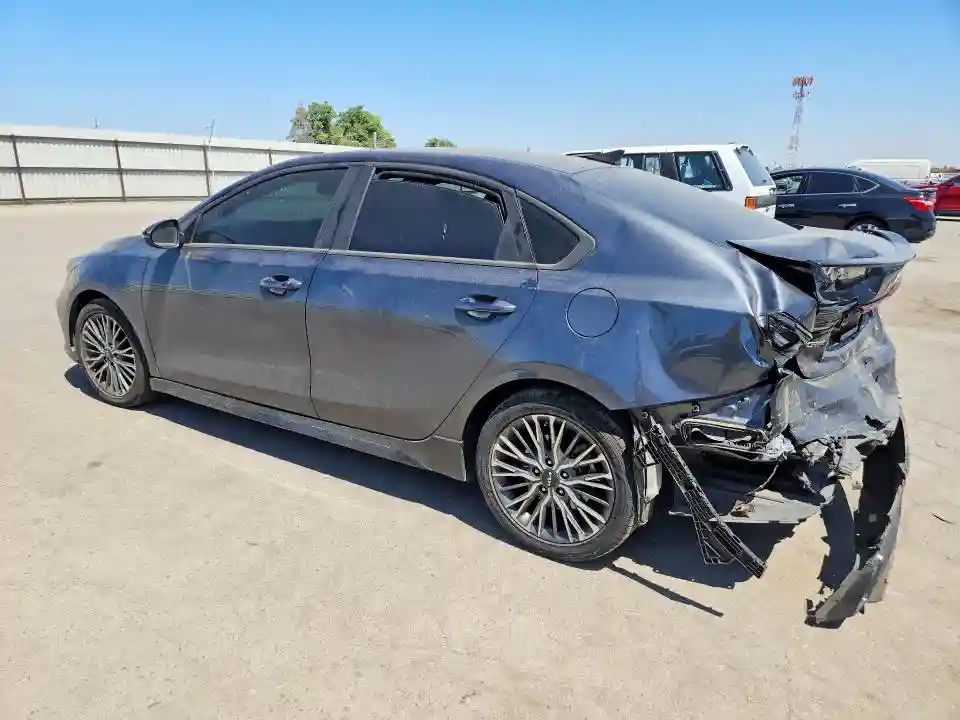 3KPF54AD1RE759670 2024 KIA FORTE-1