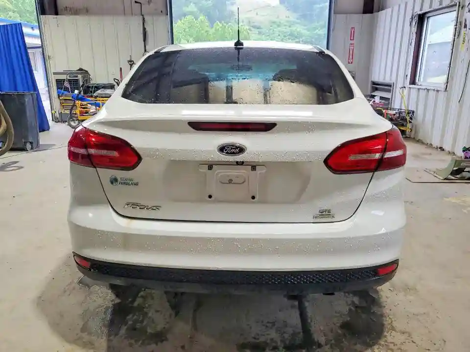 1FADP3FE8JL203130 2018 FORD FOCUS-5