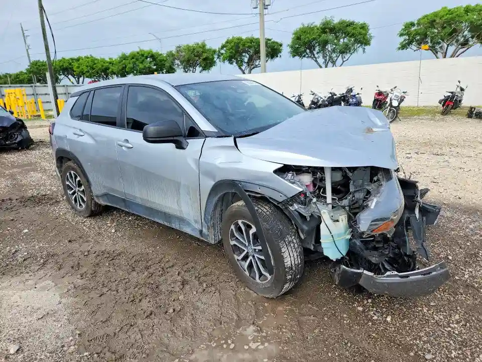 7MUFBABG7SV072940 2025 TOYOTA COROLLA CR-3