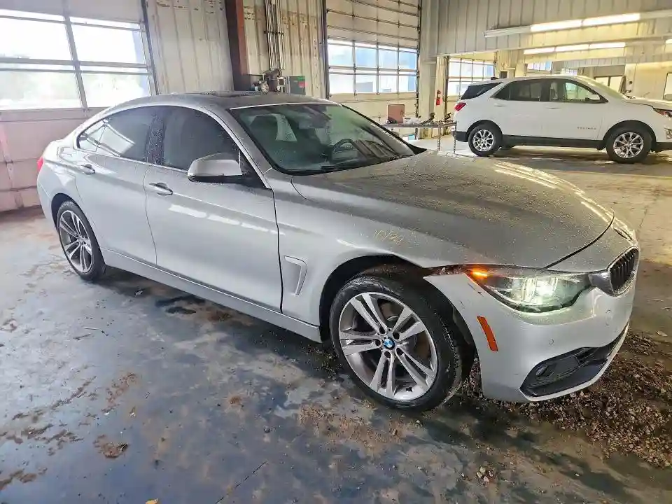 WBA4J3C57KBL10576 2019 BMW 4 SERIES-3