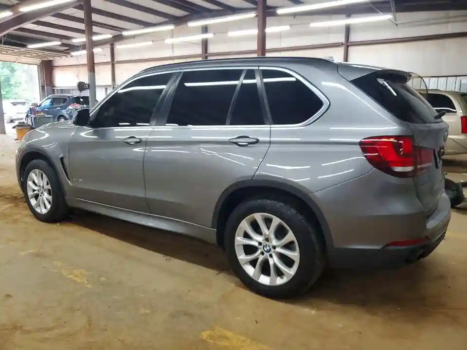 5UXKR0C5XG0P30464 2016 BMW X5-1
