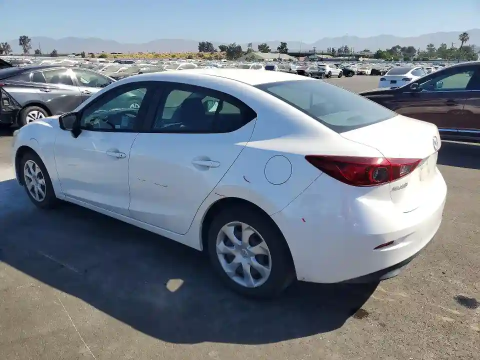 3MZBN1U78HM107648 2017 MAZDA 3-1