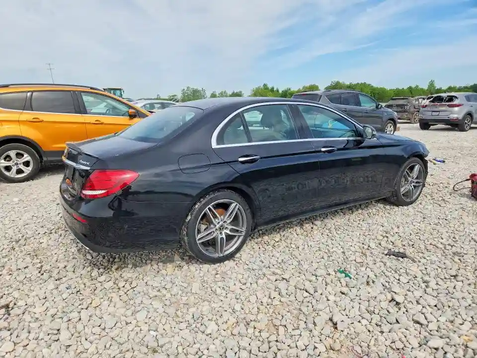 WDDZF4KB3JA401152 2018 MERCEDES-BENZ E-CLASS-2