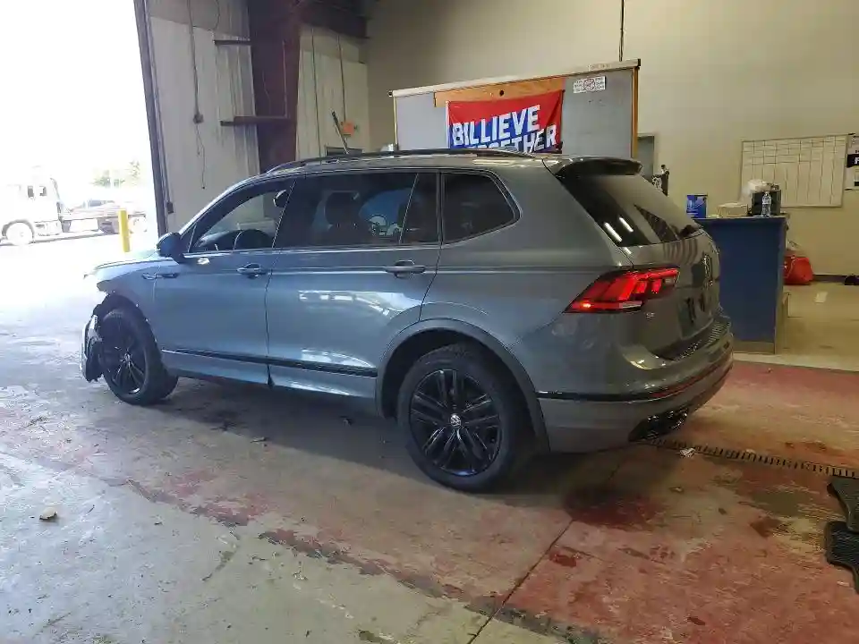 3VV8B7AX0NM098521 2022 VOLKSWAGEN TIGUAN-1