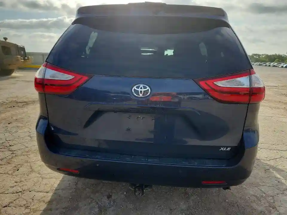 5TDYZ3DC7JS943449 2018 TOYOTA SIENNA-5