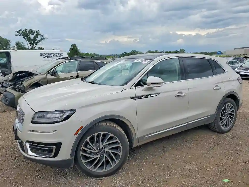 2LMPJ8LP4KBL16375 2019 LINCOLN NAUTILUS-0