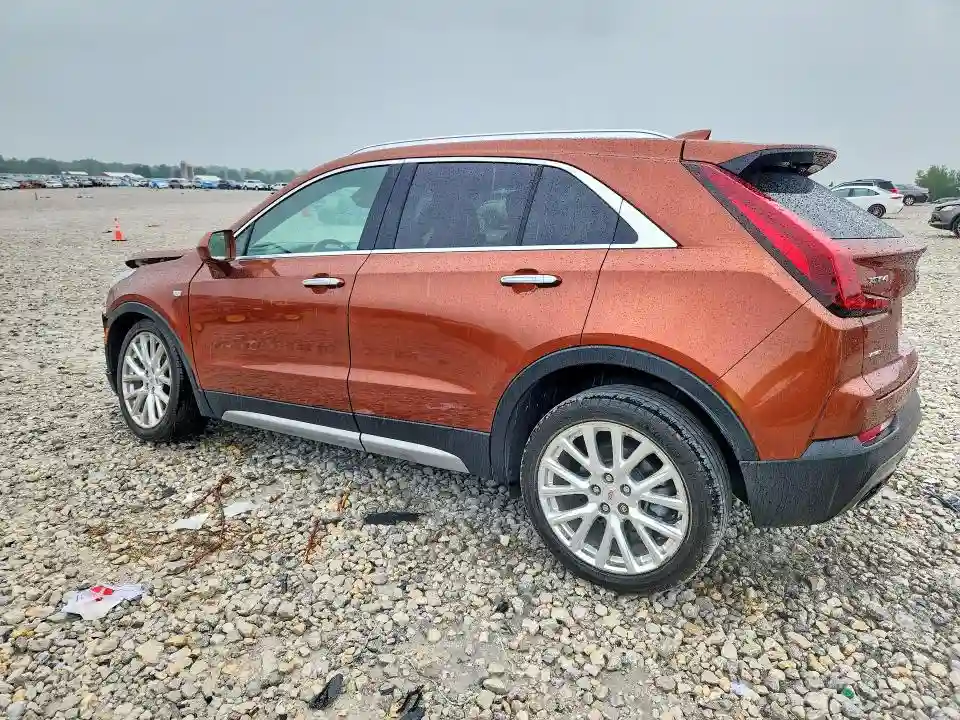 1GYFZDR49KF130768 2019 CADILLAC XT4-1