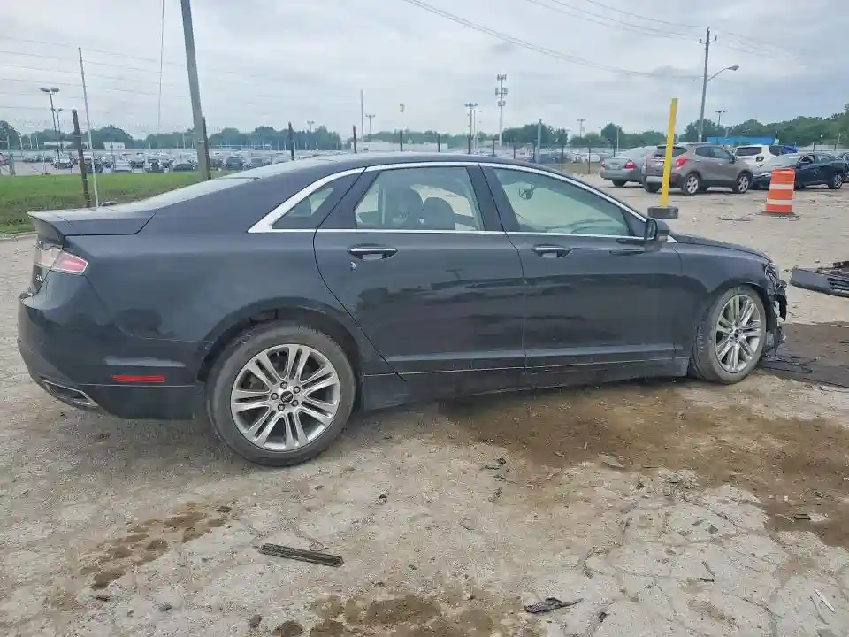 3LN6L2LU4FR624657 2015 LINCOLN MKZ-2