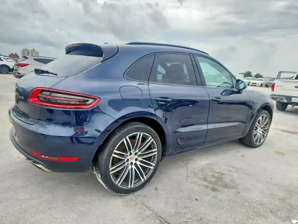 WP1AF2A54FLB94059 2015 PORSCHE MACAN-2