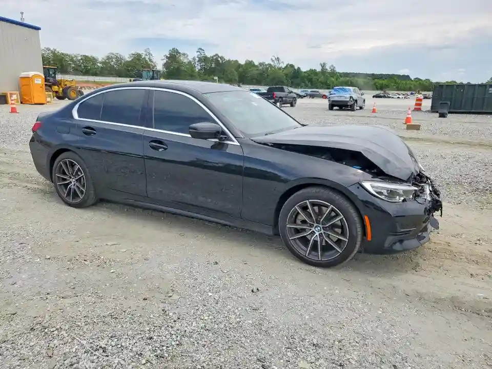 3MW5R1J09M8C09620 2021 BMW 3 SERIES-3