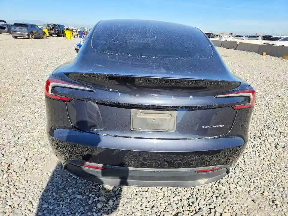 5YJ3E1EB3SF051219 2025 TESLA MODEL 3-5