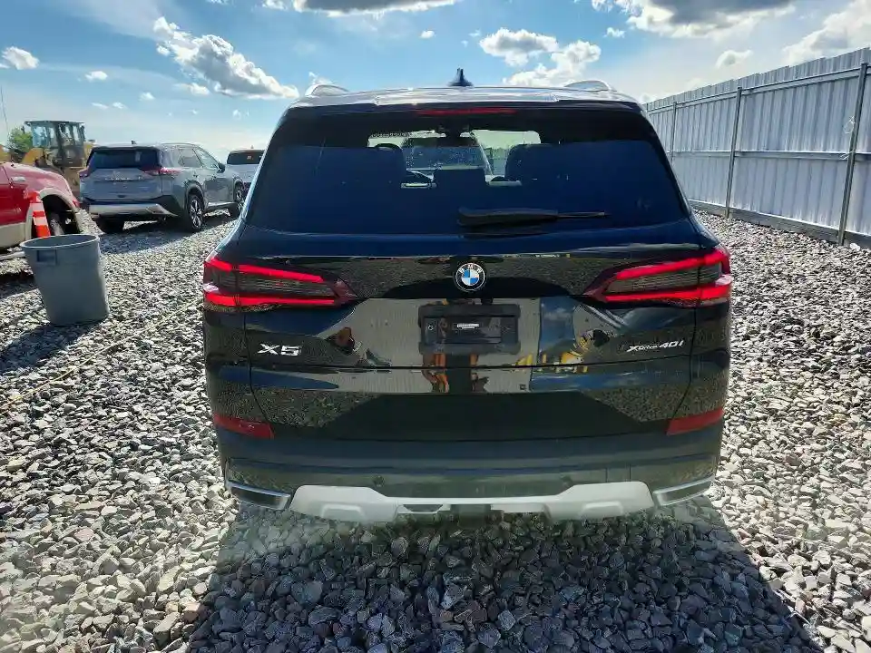 5UXCR6C0XP9R85140 2023 BMW X5-5