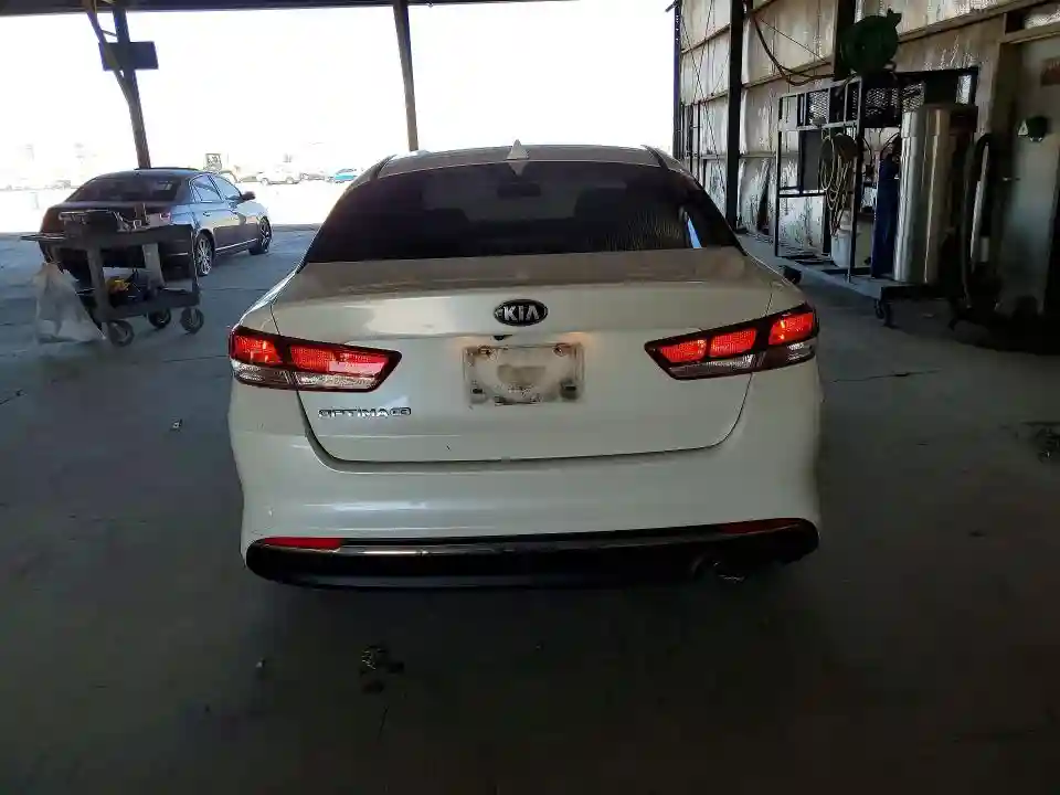 KNAGT4L31H5150472 2017 KIA OPTIMA-5