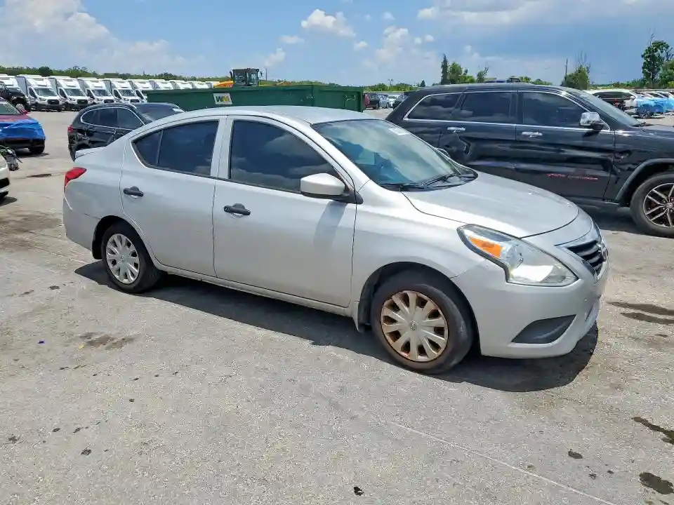 3N1CN7APXJL824887 2018 NISSAN VERSA S PL-3