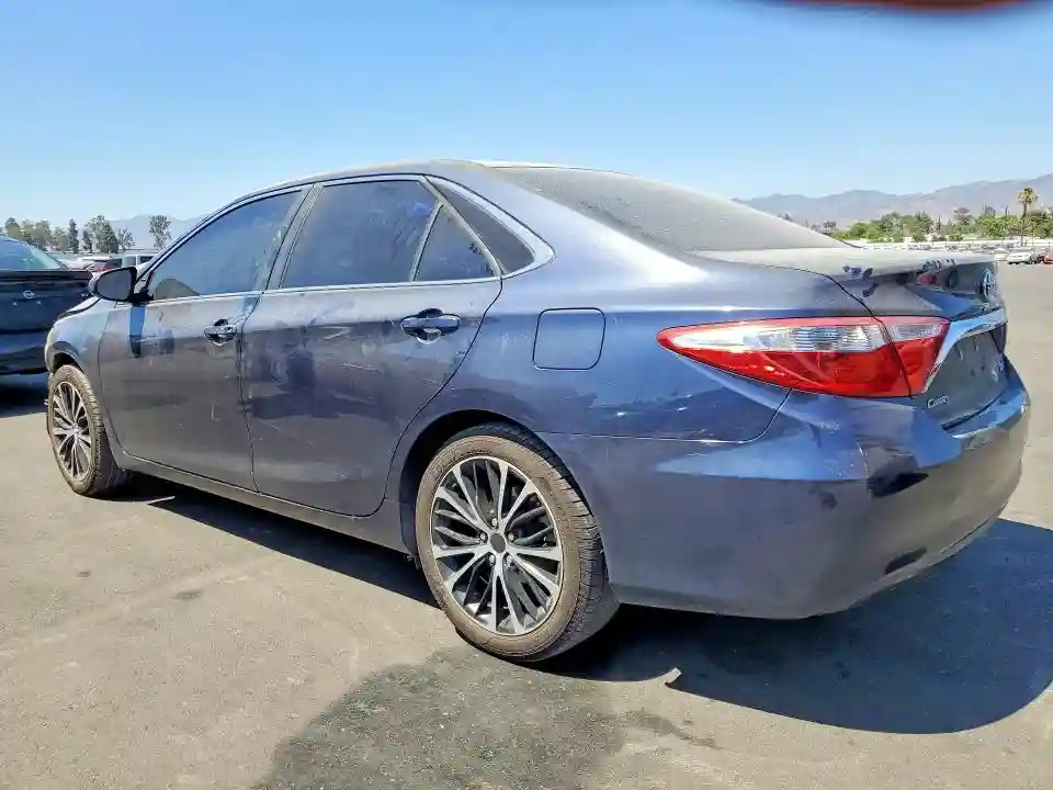 4T1BF1FK0FU915160 2015 TOYOTA CAMRY-1