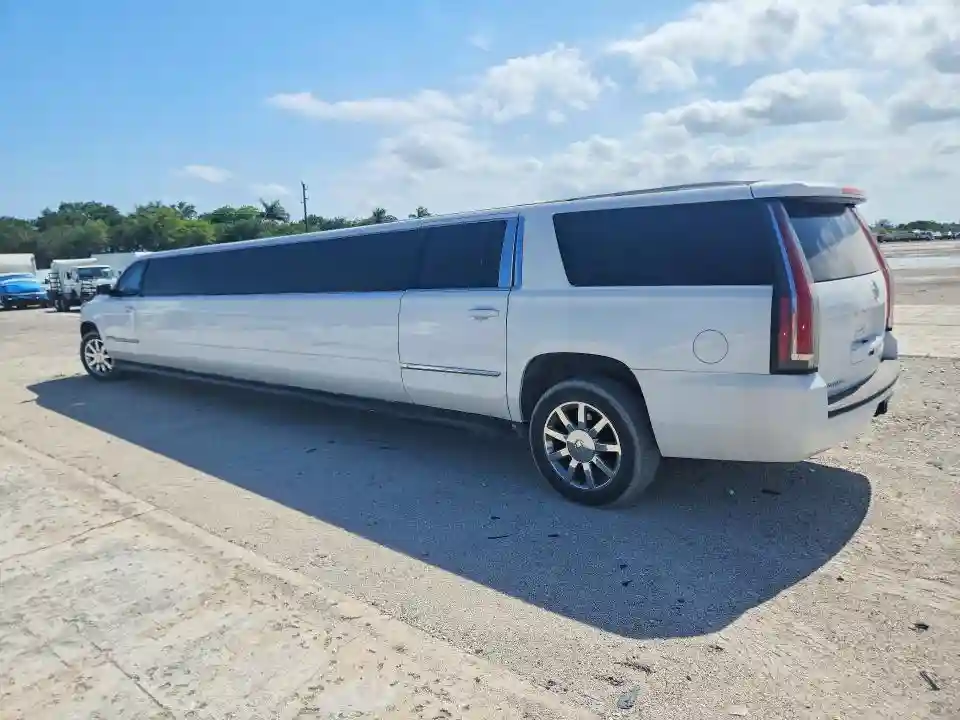 1GNSCJKC0FR139800 2015 CHEVROLET SUBURBAN-1