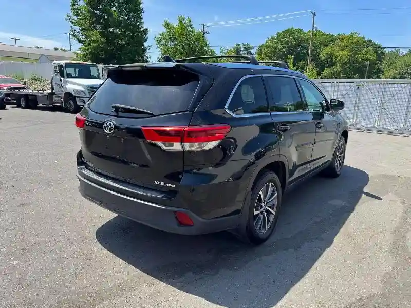 5TDJZRFH6KS934563 2019 TOYOTA HIGHLANDER-2