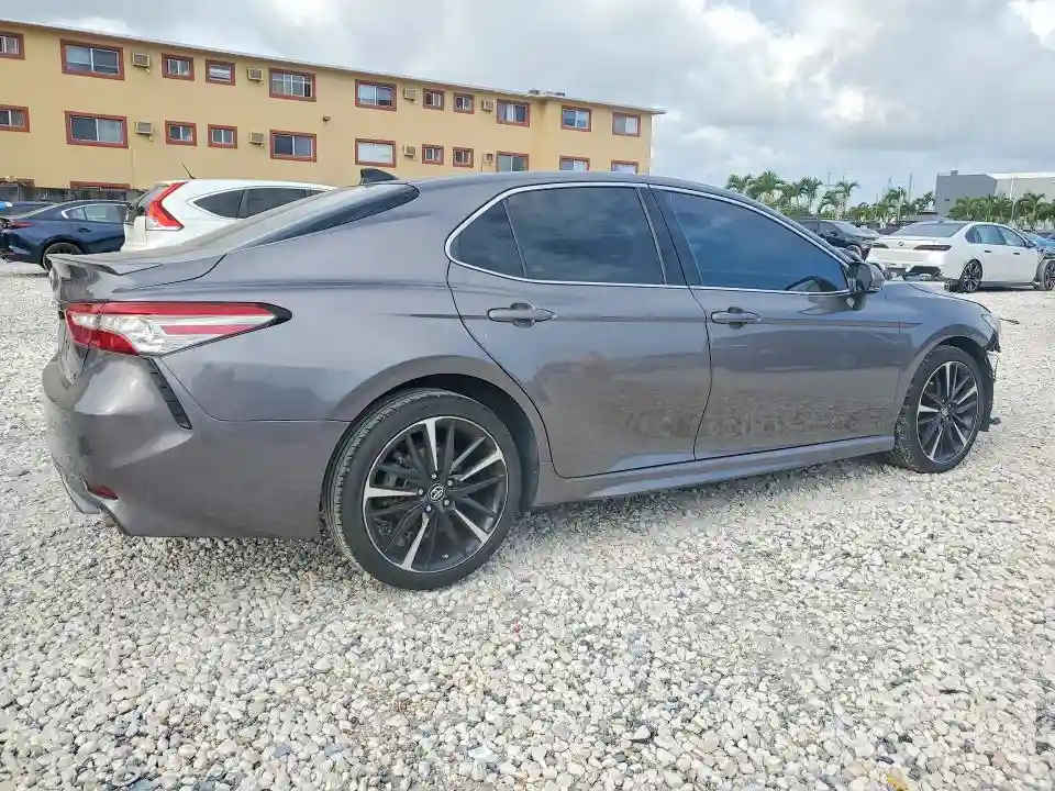 4T1B61HK4KU218274 2019 TOYOTA CAMRY-2